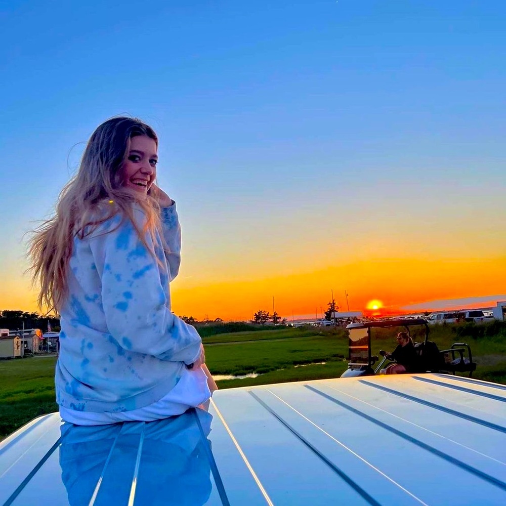 Meet your Posher, Claire